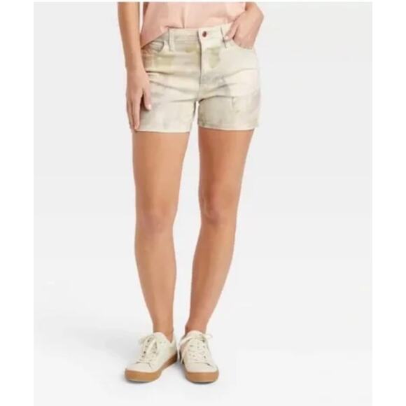 Universal Thread Women’s Hi Rise Midi Shorts Size 10, NWT - Picture 4 of 5